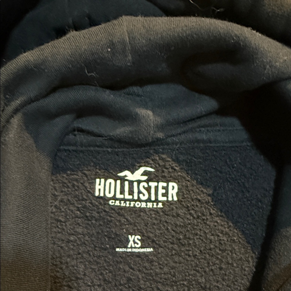 Hollister Black Hoodie with California Graphic size XS - Picture 4 of 5